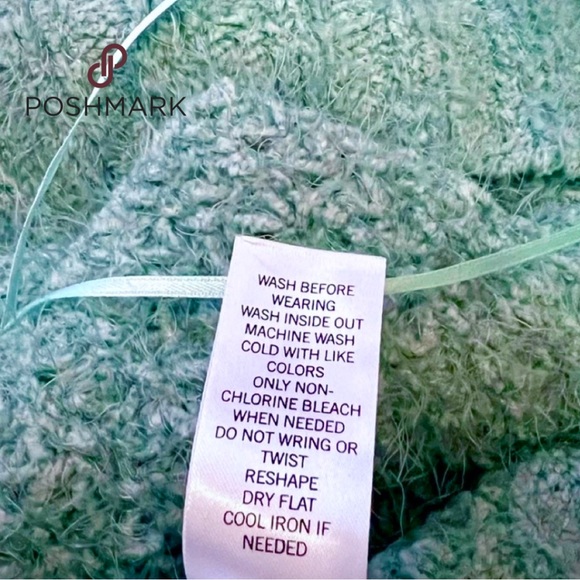 NWT SO Fuzzy Pullover Sweater in Mint Green Size Small - Picture 8 of 8